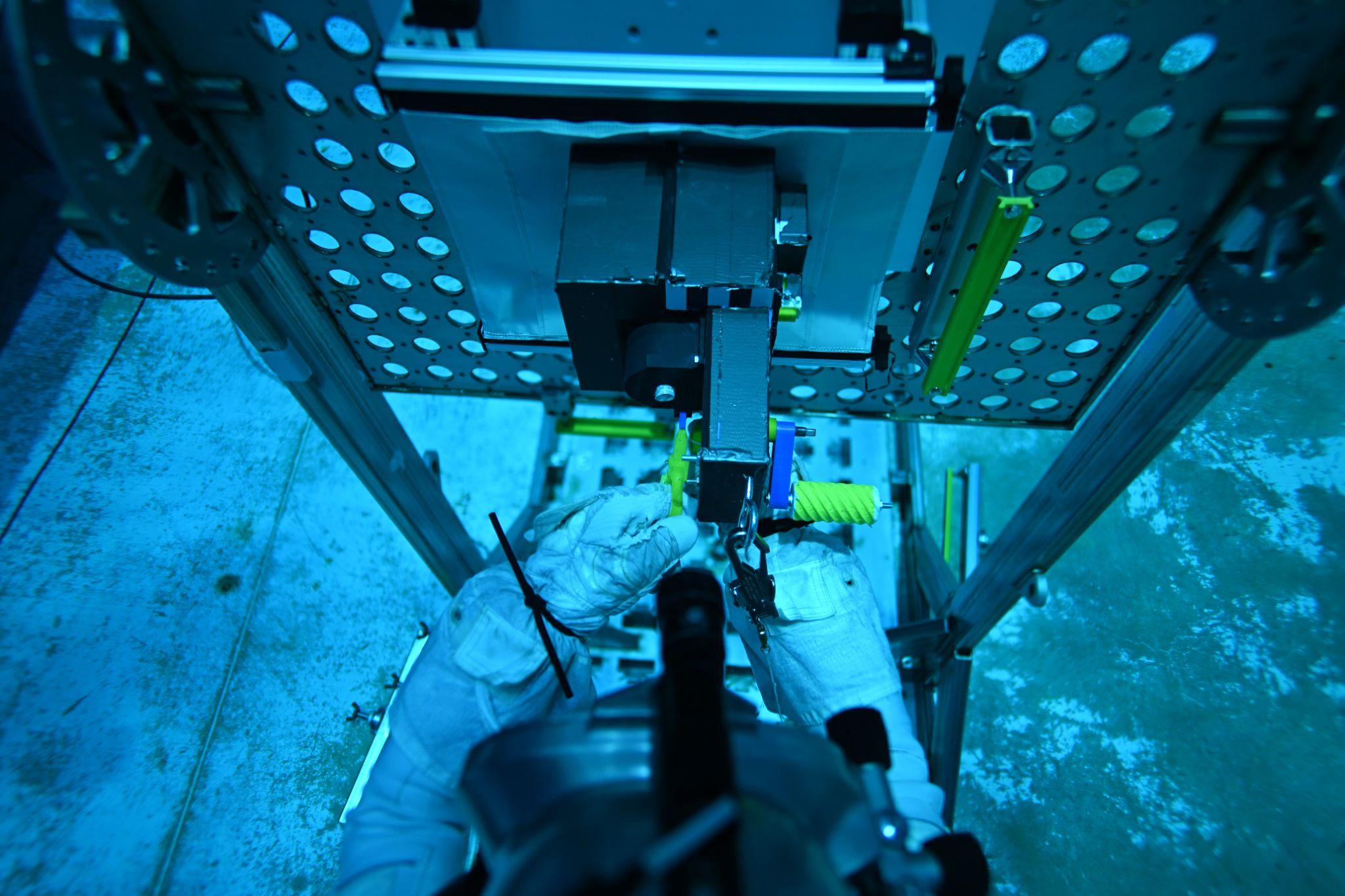 NBL diver handling the SMRT prototype underwater